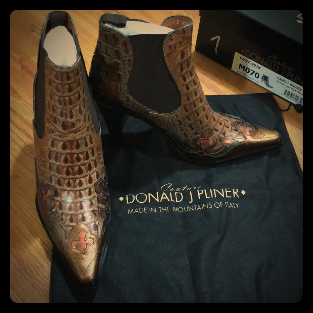 Couture Donald J Pliner M070 VISIT-3976